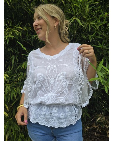 Camiseta mariposa blanca
